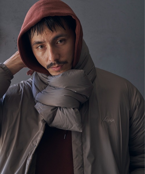NANGA(ナンガ)の「『別注』NANGA×DOORS DOWN MUFFLER(マフラー・メンズ・モカ/ブラック/チャコールグレー・-)」の1枚目の写真