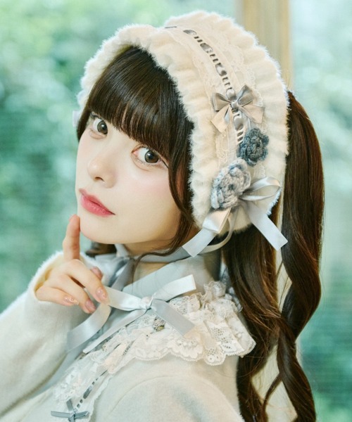 注目ブランドの秋冬新作」に該当するヘアアクセサリーファッション通販