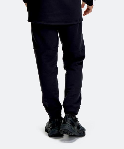 UNDER ARMOUR(アンダーアーマー)の「UA二ット ジョガーパンツ(トレーニング/メンズ)(その他パンツ・メンズ・ブラック系その他・XL/3XL/L/M)」の2枚目の写真