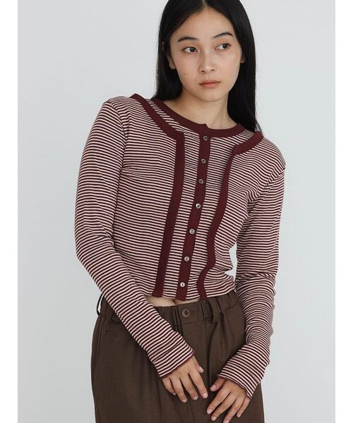 FIKA.（フィーカ）の「Prib Layer Cardigan（Tシャツ/カットソー・レディース・ブラウン/エンジ/チャコール/キャメル/アイボリー・FREE）」の5枚目の写真