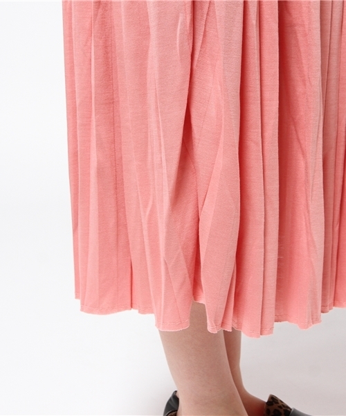 RAY CASSIN(レイカズン)の「プリーツミドルスカート(スカート・レディース・キナリ/ピンク/ライトグレー・FREE)」の8枚目の写真