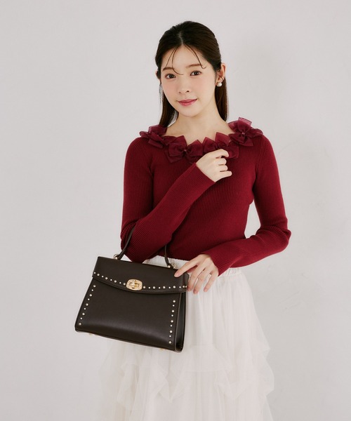 tocco closet(トッコ クローゼット)の「【Mediumサイズ】2WAYショルダー付きパールスタッズバッグ(ショルダーバッグ・レディース・ピンク/アイボリー/ブラウン/ブラック/グレイッシュベージュ・M)」の16枚目の写真
