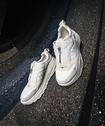 UGG（アグ）の「CA805 MLT　1104187-MTCM（スニーカー）」