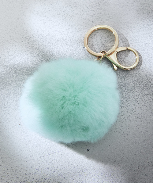TONE SELECT GOODS(トーンセレクトグッズ)の「【TONE SELECT KEY HOLDER】ポンポンファーチャーム(キーホルダー)」|エメラルド