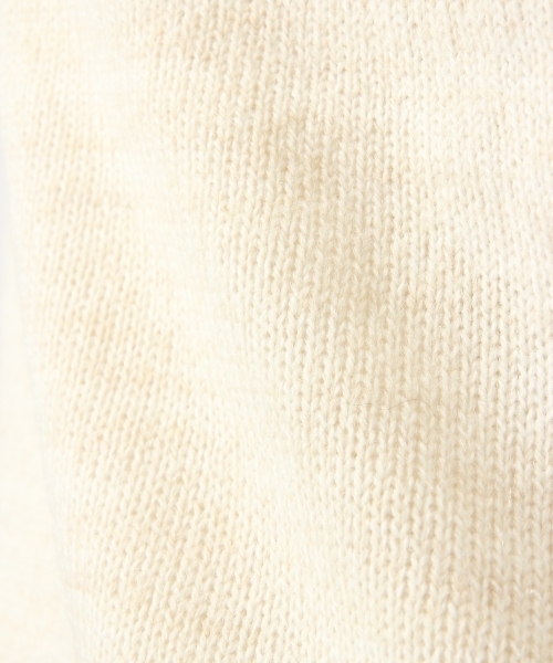 GLOBAL WORK(グローバルワーク)の「7ゲージイタリアVネック長袖/719688(ニット/セーター・レディース・ホワイト系その他/ライトグレー/ピンク系その他/カーキ/ブルー系その他・SMALL/MEDIUM/LARGE)」の11枚目の写真