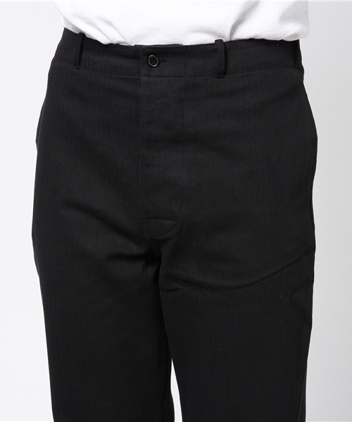 UR SELECT（ユーアールセレクト）の「UR SELECT HERRINGBONE PANTS（その他パンツ・メンズ・ブラック/アイボリー/カーキ・ONE）」の7枚目の写真