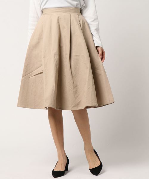 AZUL by moussy（アズールバイマウジー）の「綿ツインボリュームSK（スカート・レディース・ベージュ/ブラック・SMALL/MEDIUM）」の2枚目の写真