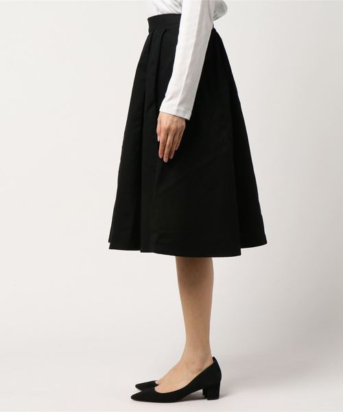 AZUL by moussy（アズールバイマウジー）の「綿ツインボリュームSK（スカート・レディース・ベージュ/ブラック・SMALL/MEDIUM）」の3枚目の写真