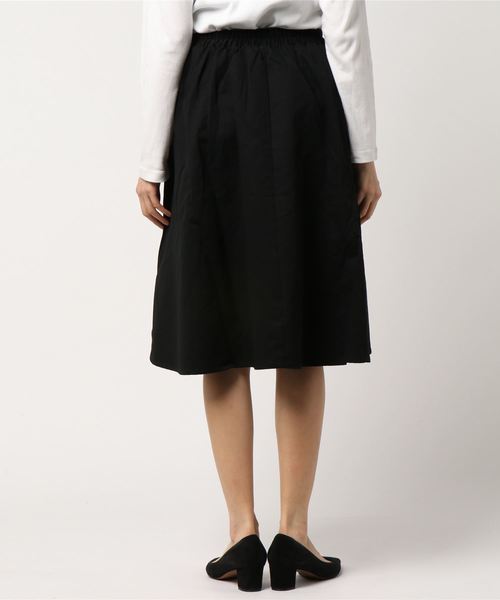 AZUL by moussy（アズールバイマウジー）の「綿ツインボリュームSK（スカート・レディース・ベージュ/ブラック・SMALL/MEDIUM）」の4枚目の写真