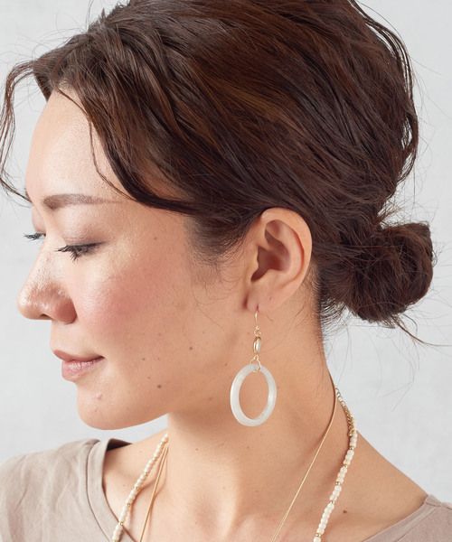 ear PAPILLONNER（イアパピヨネ）の「ナチュラルカラーピアス（ピアス（両耳用）・レディース・ライトグレー/ピンク・FREE）」の7枚目の写真