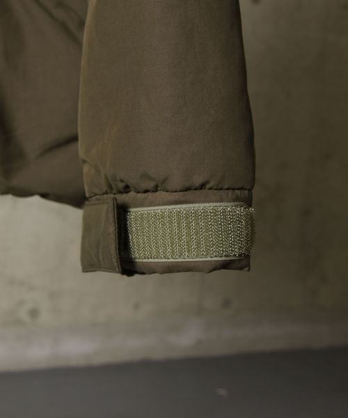 SHIPS JET BLUE（シップスジェットブルー）の「SHIPS JET BLUE: 光電子 マウンテンパーカー◇（マウンテンパーカー・メンズ・ブラック/オリーブ/ネイビー・X-SMALL/SMALL/MEDIUM/LARGE）」の9枚目の写真