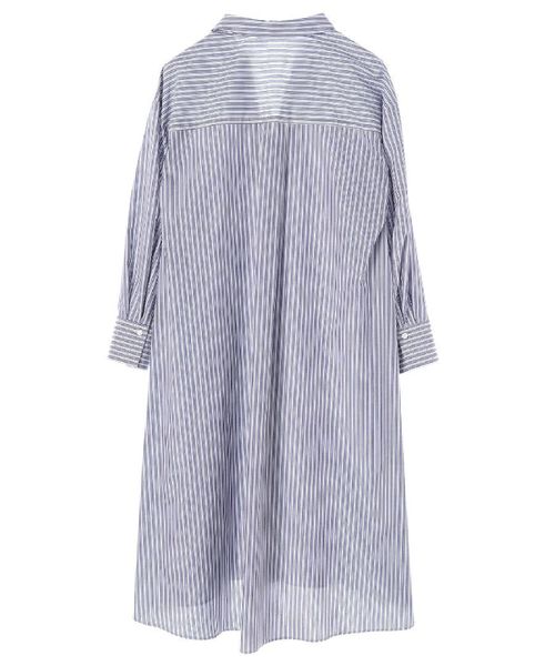 YECCA VECCA（イェッカヴェッカ）の「オーバーサイズシャツワンピース（シャツワンピース・レディース・ホワイト/サックスブルー/ストライプ・FREE）」の4枚目の写真