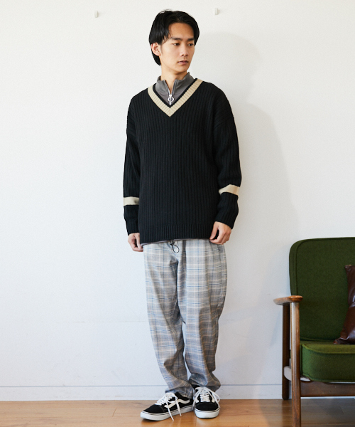 kutir(クティール)の「【ビッグシルエット】裏毛ハーフジッププルオーバー スウェット(スウェット・メンズ・ホワイト/チャコールグレー/ベージュ/グリーン系その他・MEDIUM/LARGE)」の15枚目の写真