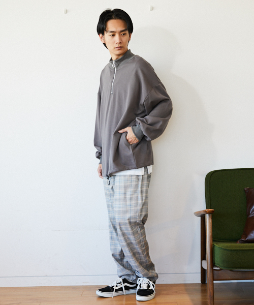 kutir(クティール)の「【ビッグシルエット】裏毛ハーフジッププルオーバー スウェット(スウェット・メンズ・ホワイト/チャコールグレー/ベージュ/グリーン系その他・MEDIUM/LARGE)」の19枚目の写真