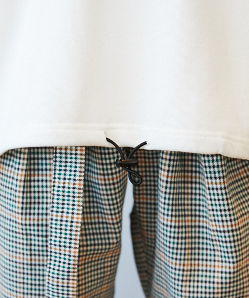 kutir(クティール)の「【ビッグシルエット】裏毛ハーフジッププルオーバー スウェット(スウェット・メンズ・ホワイト/チャコールグレー/ベージュ/グリーン系その他・MEDIUM/LARGE)」の12枚目の写真