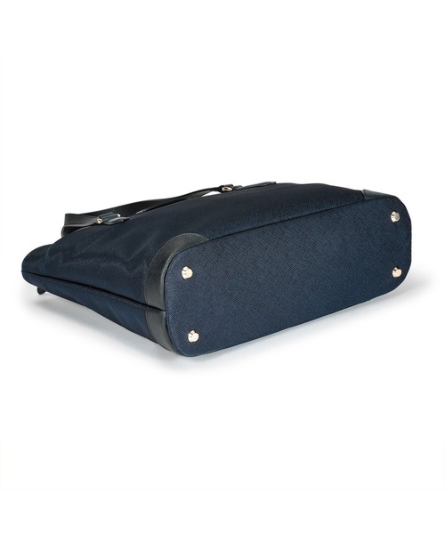 PELLE MORBIDA(ペッレモルビダ)の「VELA(ヴェーラ)横型ナイロントートバッグ(トートバッグ・レディース・チャコールグレー/ブラック/ネイビー・FREE)」の9枚目の写真