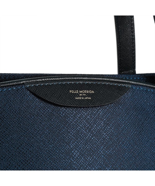 PELLE MORBIDA(ペッレモルビダ)の「VELA(ヴェーラ)横型ナイロントートバッグ(トートバッグ・レディース・チャコールグレー/ブラック/ネイビー・FREE)」の8枚目の写真