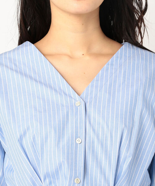 NOLLEY’S(ノーリーズ)の「【吉高由里子さんドラマ着用】Vネックぺプラムブラウス(シャツ/ブラウス・レディース・オフホワイト/ラベンダー/ブルー系その他3・38/36)」の18枚目の写真