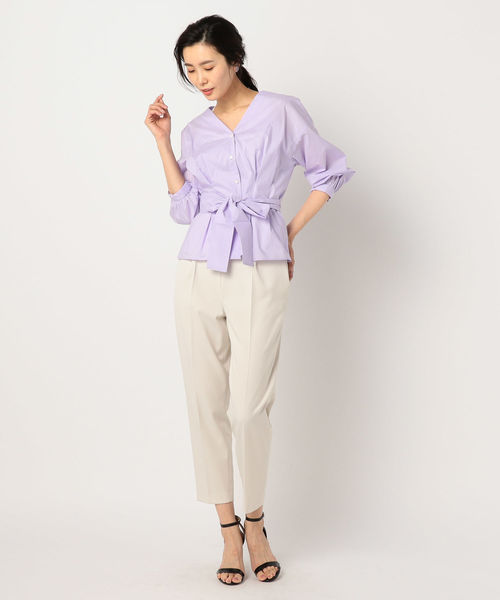 NOLLEY’S(ノーリーズ)の「【吉高由里子さんドラマ着用】Vネックぺプラムブラウス(シャツ/ブラウス・レディース・オフホワイト/ラベンダー/ブルー系その他3・38/36)」の12枚目の写真