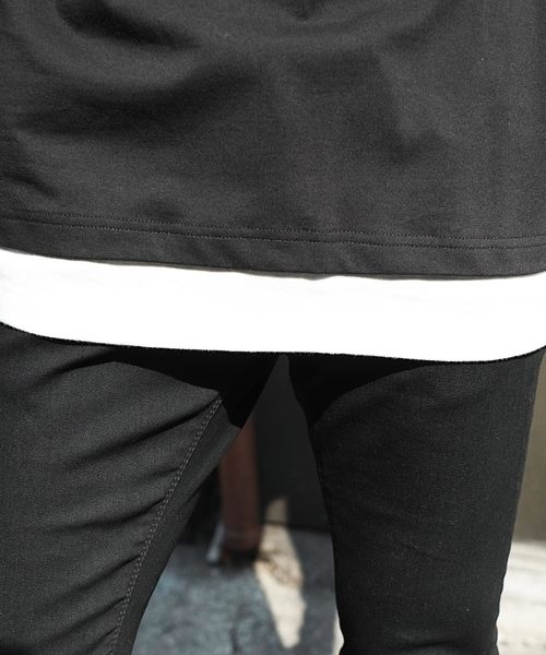 GOSTAR DE FUGA（ゴスタール ジフーガ）の「フェイクレイヤードラインプリントBIGシルエット半袖TEEシャツ/カットソー（Tシャツ/カットソー・メンズ・ホワイト/ブラック・M/L）」の4枚目の写真