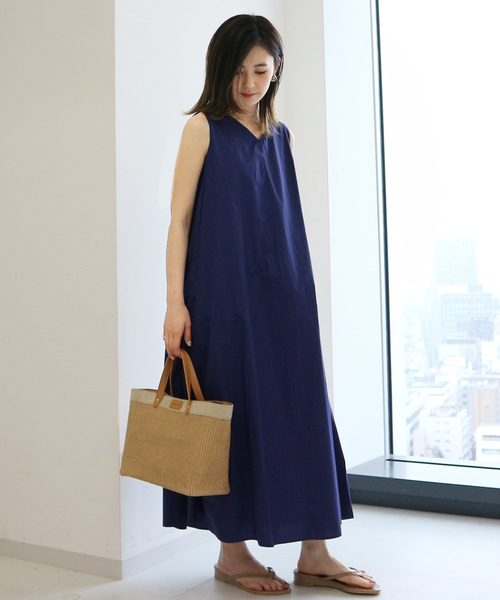 AMERICAN HOLIC（アメリカンホリック）の「両Vネックフレアワンピース（ワンピース・レディース・チャコールグレー/ネイビー/カーキ/ピンク/ブルー/グリーン/キャメル/グレイッシュベージュ/ドット/ブルー系その他4/その他9/チェック/その他14/マルチ/ストライプ/ブラック系その他3・M/L）」の8枚目の写真