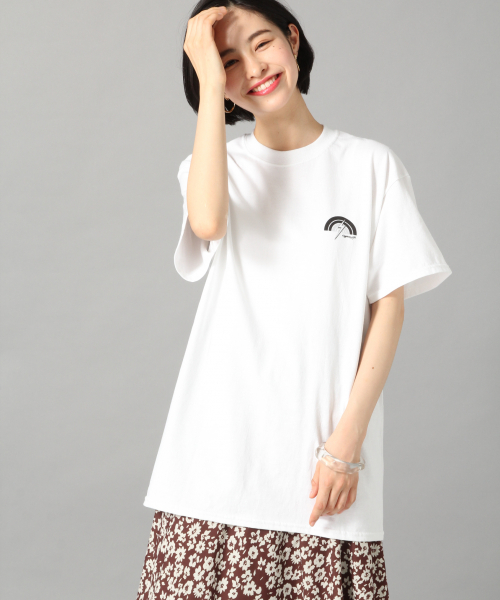 LOWRYS FARM（ローリーズファーム）の「ロゴマークTEE 839245（Tシャツ/カットソー・レディース・オフホワイト/イエロー/アイボリー・FREE）」の2枚目の写真