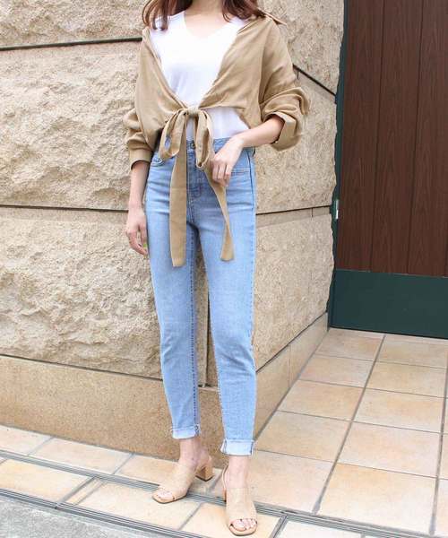 MODE ROBE（モードローブ）の「ショートリボンシャツ（シャツ/ブラウス・レディース・アイボリー/ベージュ・FREE）」の5枚目の写真