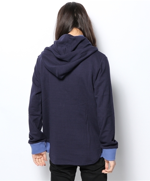 DISCOVERED（ディスカバード）の「DISCOVERED フードレイヤードスエット（Tシャツ/カットソー・メンズ・ブラック/ネイビー・3/2）」の6枚目の写真