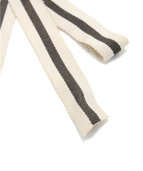 bpr BEAMS Women's（ビーピーアール　ビームス）の「atelier senka / リボンフラワー ネックレス（ネックレス・レディース・オフホワイト・ONE SIZE）」の3枚目の写真