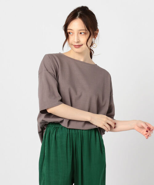 Rie Miller(リエミラー)の「強撚天竺ラウンドテールTシャツ(Tシャツ/カットソー・レディース・ブラウン/ライトパープル/セージグリーン/ホワイト・FREE)」の2枚目の写真