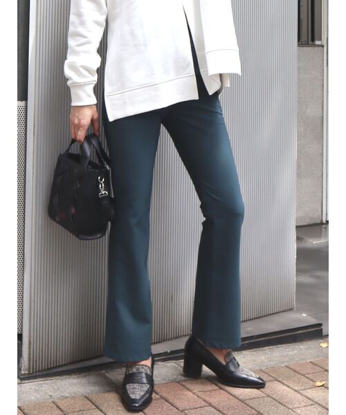 EMODA(エモダ)の「ジャストウエストフレアパンツ(その他パンツ・レディース・ブラック/ピンク/ブルー/その他・SMALL/MEDIUM)」の1枚目の写真