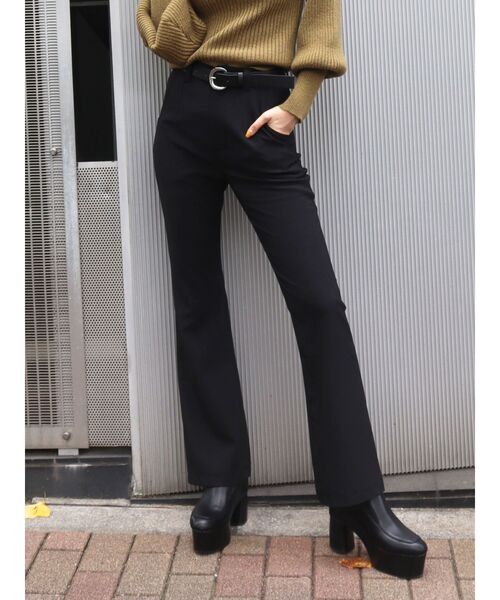 EMODA(エモダ)の「ジャストウエストフレアパンツ(その他パンツ・レディース・ブラック/ピンク/ブルー/その他・SMALL/MEDIUM)」の2枚目の写真