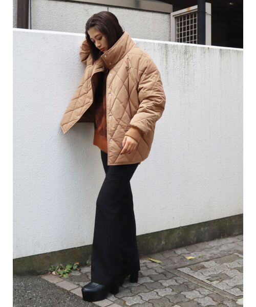 EMODA(エモダ)の「ジャストウエストフレアパンツ(その他パンツ・レディース・ブラック/ピンク/ブルー/その他・SMALL/MEDIUM)」の11枚目の写真