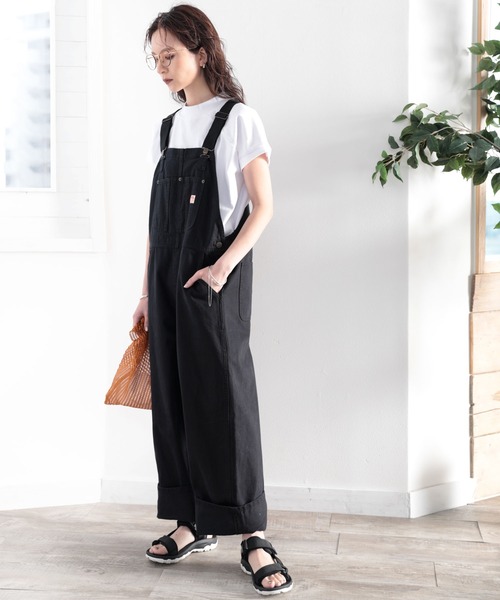 Java（ジャバ）の「《JaVa ジャバコラボ》朝の"服なに着よう問題" 秒で解決。大人女子のゆるコーデ完成！綿100％オーバーサイズ サロペット（サロペット/オーバーオール・レディース・ブラック/アイボリー/サンドベージュ/モカ/カーキ・MEDIUM/LARGE/X-LARGE/SMALL）」の9枚目の写真