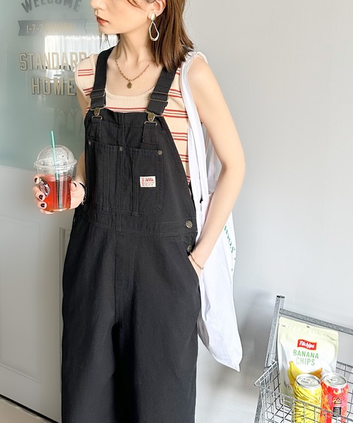 Java（ジャバ）の「《JaVa ジャバコラボ》朝の"服なに着よう問題" 秒で解決。大人女子のゆるコーデ完成！綿100％オーバーサイズ サロペット（サロペット/オーバーオール・レディース・ブラック/アイボリー/サンドベージュ/モカ/カーキ・MEDIUM/LARGE/X-LARGE/SMALL）」の15枚目の写真