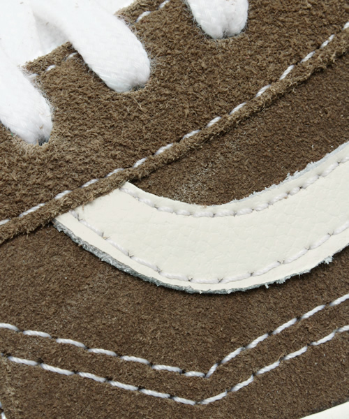 BEAMS BOY（ビームスボーイ）の「VANS / SUEDE OLD SKOOL（スニーカー・レディース・ベージュ/ワイン・6/5/5h/6h/7）」の4枚目の写真