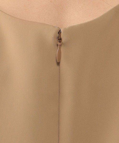 A/C DESIGN BY ALPHA CUBIC（エーシーデザインバイアルファキュービック）の「プルエラブラウス（シャツ/ブラウス・レディース・ネイビー/オフホワイト/ベージュ/ライトグリーン・11号/9号）」の15枚目の写真