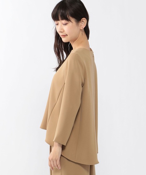 A/C DESIGN BY ALPHA CUBIC（エーシーデザインバイアルファキュービック）の「プルエラブラウス（シャツ/ブラウス・レディース・ネイビー/オフホワイト/ベージュ/ライトグリーン・11号/9号）」の12枚目の写真