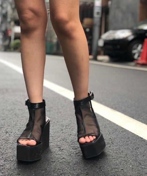 ENVYM（アンビー）の「シアーウエッジブーティー（その他シューズ・レディース・ブラック/グレー・22.5cm/23.5cm/24.5cm）」の4枚目の写真