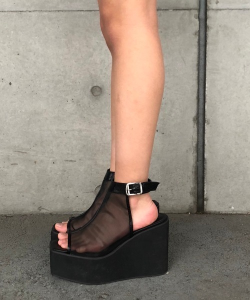 ENVYM（アンビー）の「シアーウエッジブーティー（その他シューズ・レディース・ブラック/グレー・22.5cm/23.5cm/24.5cm）」の6枚目の写真