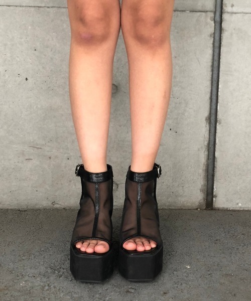 ENVYM（アンビー）の「シアーウエッジブーティー（その他シューズ・レディース・ブラック/グレー・22.5cm/23.5cm/24.5cm）」の7枚目の写真