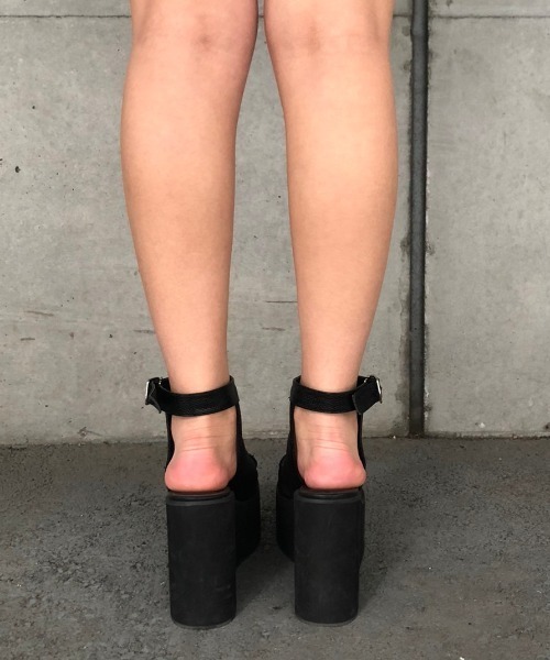 ENVYM（アンビー）の「シアーウエッジブーティー（その他シューズ・レディース・ブラック/グレー・22.5cm/23.5cm/24.5cm）」の8枚目の写真