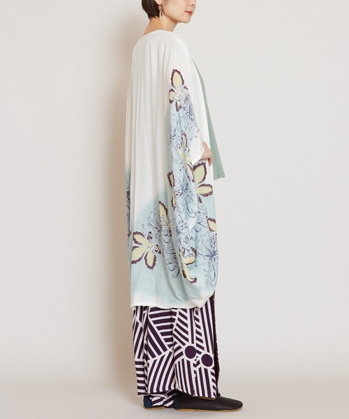 カヤ（カヤ）の「【カヤ】花笑み振袖羽織り UVロングカーディガン（カーディガン/ボレロ・レディース・ホワイト/ブラック/ベージュ/ネイビー/パープル/グリーン系その他/ライトピンク/パープル系その他・FREE）」の17枚目の写真