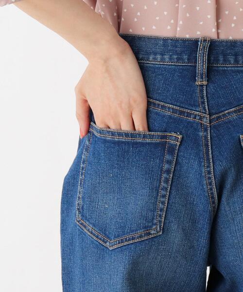 DRESKIP（ドレスキップ）の「◆デニム裾スリットパンツ（デニムパンツ・レディース・ライトブルー/ブラック・03/02）」の4枚目の写真