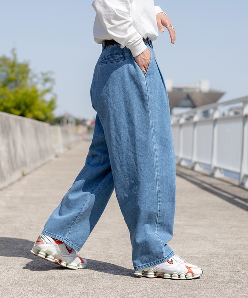 kutir（クティール）の「ルーズデニムバルーンパンツ（デニムパンツ・メンズ・ブラック/ブラウン系その他/ライトブルー/インディゴブルー・SMALL/MEDIUM/LARGE）」の7枚目の写真