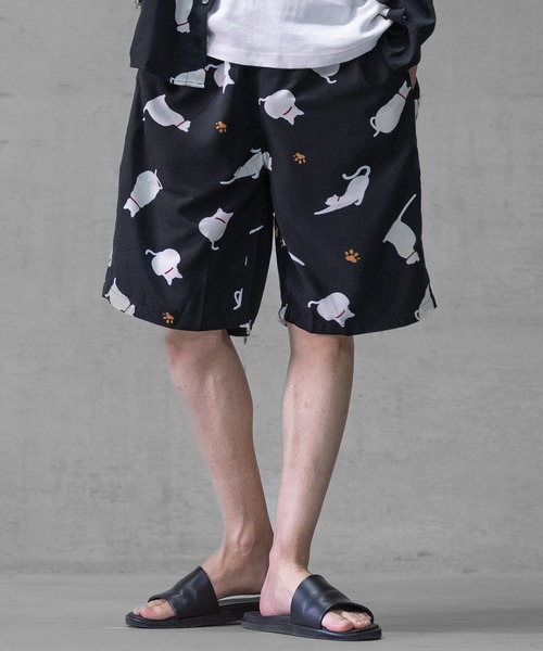 Naive magic（ナイーブマジック）の「【a】シルクタッチ ポリエステル 総柄シェフショーツ（その他パンツ・メンズ・ピンク/ホワイト/ブラック系その他2/ブラック系その他/ブラック/ブラック系その他3・LARGE/MEDIUM）」の2枚目の写真