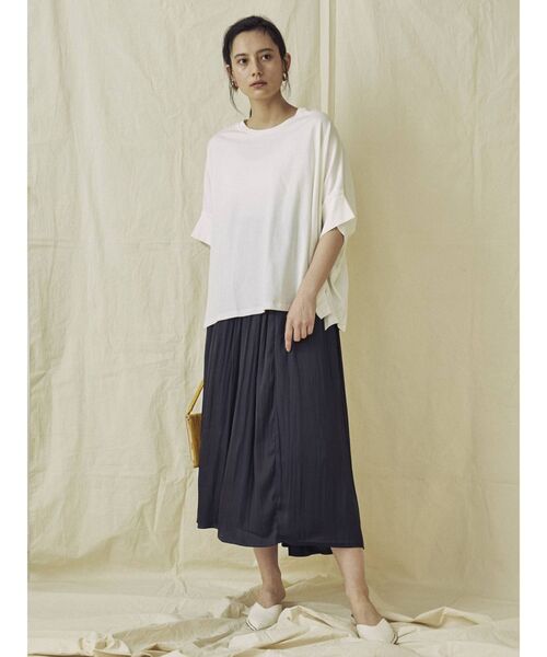 THE DAYZ TOKYO（ザデイズトーキョー）の「【THE DAYZ TOKYO】サテンギャザースカート（スカート・レディース・ブラック/ベージュ/ブルー・FREE）」の19枚目の写真