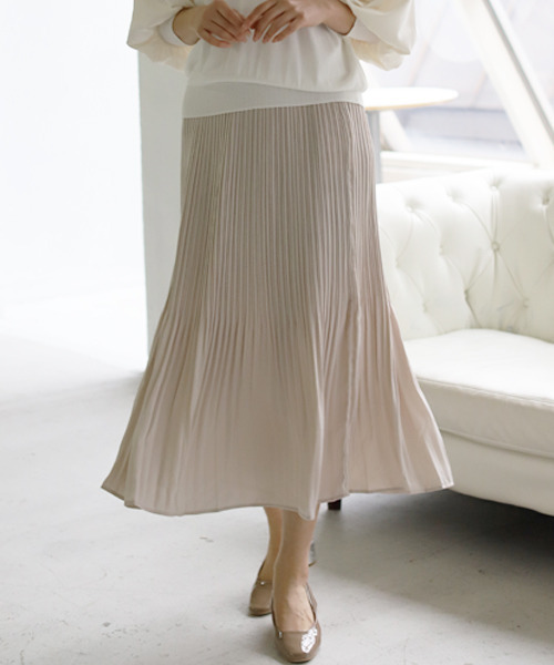 REAL CUBE（リアルキューブ）の「ヴィンテージサテンプリーツスカート（スカート・レディース・オフホワイト/チャコール/グリーン/オレンジ・FREE）」の2枚目の写真