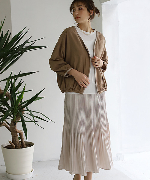 REAL CUBE（リアルキューブ）の「ヴィンテージサテンプリーツスカート（スカート・レディース・オフホワイト/チャコール/グリーン/オレンジ・FREE）」の11枚目の写真