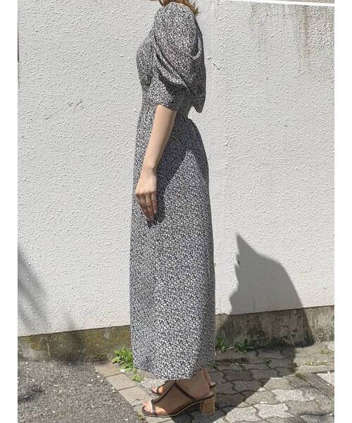 dazzlin(ダズリン)の「フラワーパワショルギャザーワンピース(ワンピース・レディース・ブラック/レッド・SMALL/MEDIUM)」の8枚目の写真